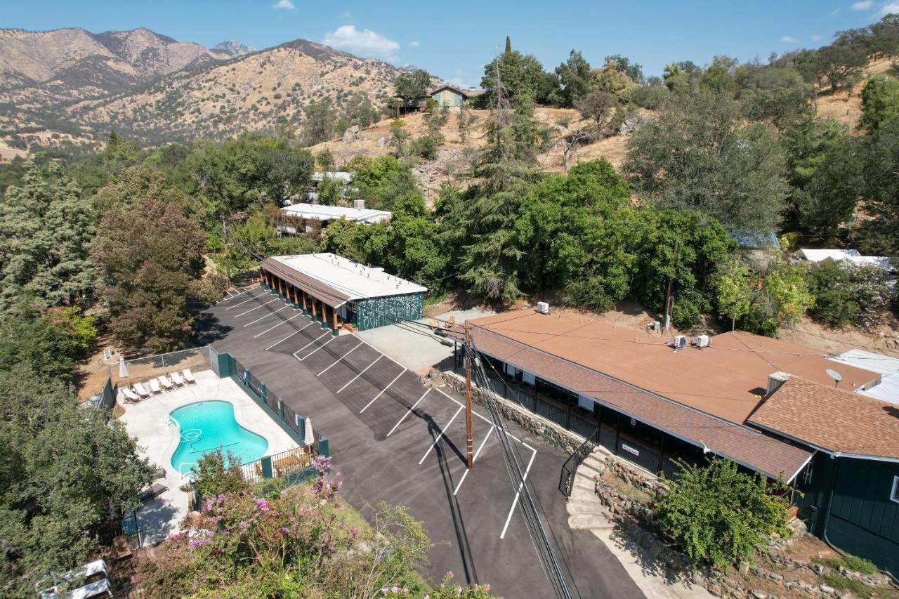 The Belle Sequoia Motel Rm9 Three Rivers Exteriör bild
