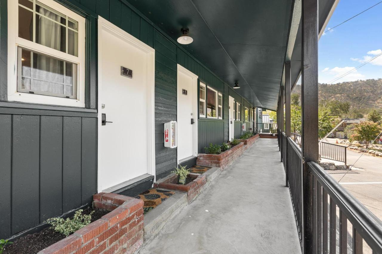 The Belle Sequoia Motel Rm9 Three Rivers Exteriör bild